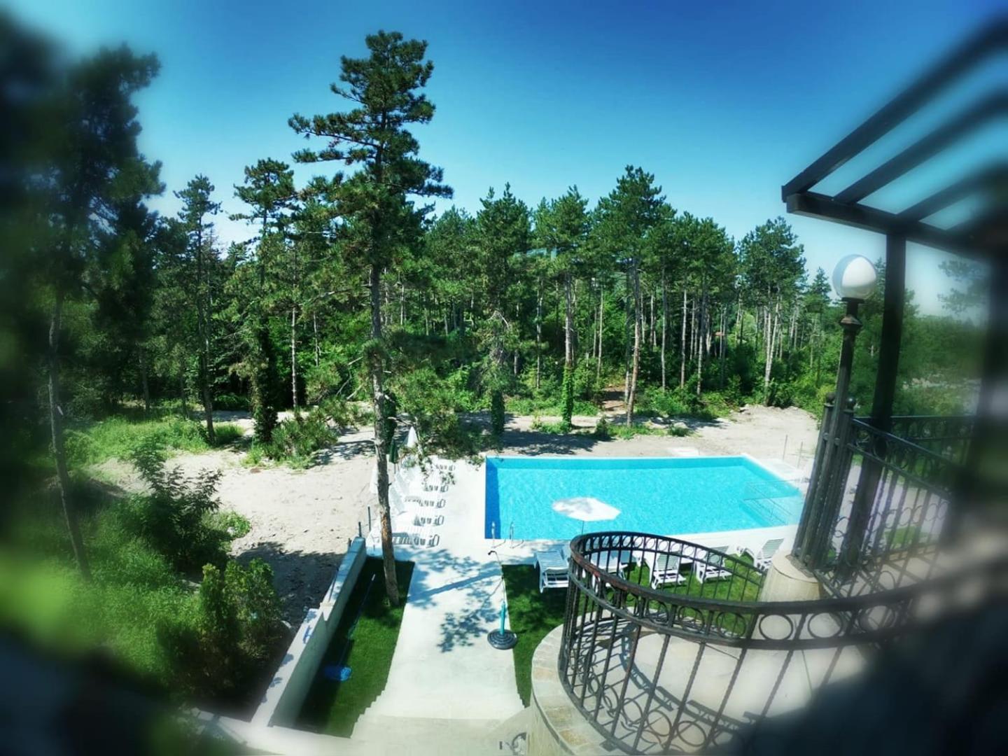 D Villa Mineralni Bani Exteriör bild