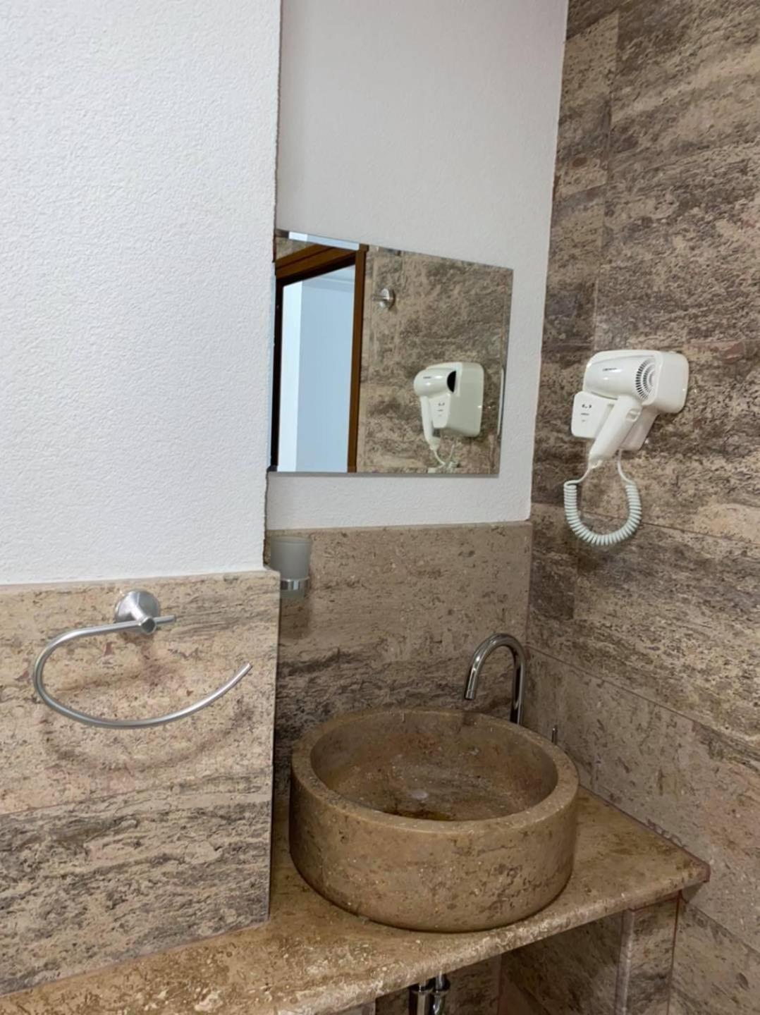 D Villa Mineralni Bani Exteriör bild