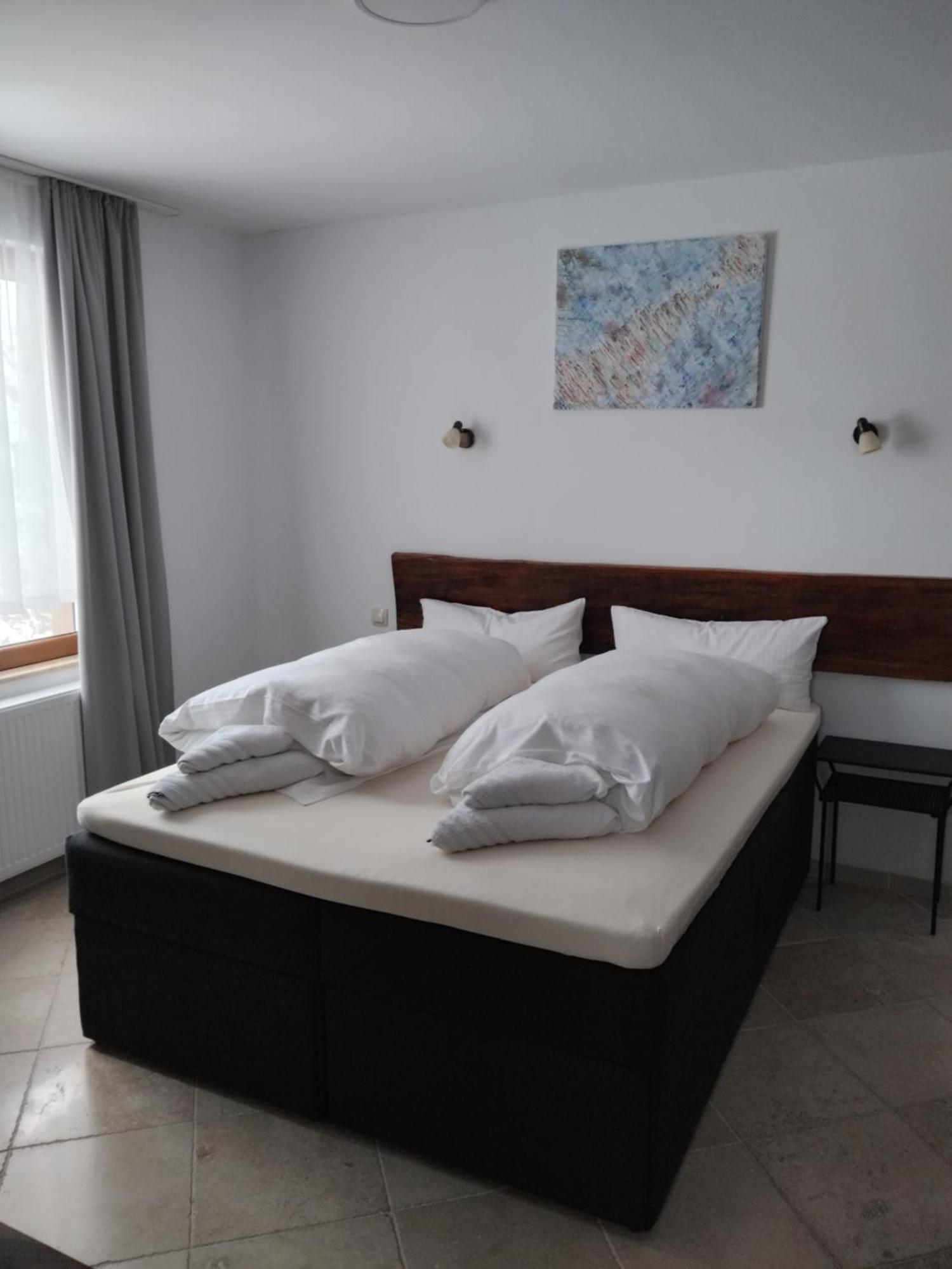 D Villa Mineralni Bani Exteriör bild